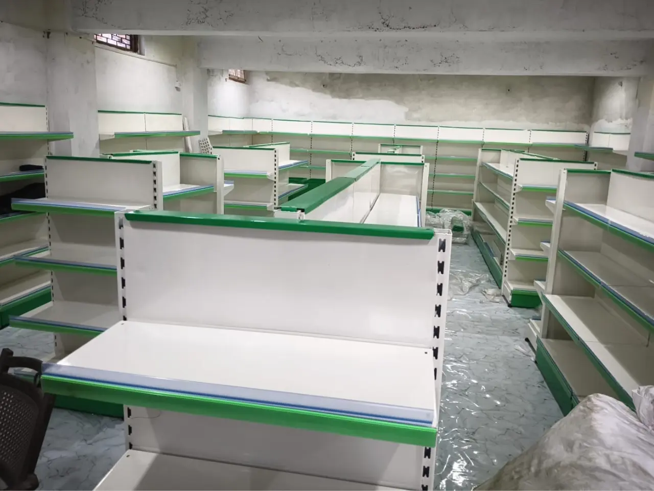 880083788_supermarket Racks installation gujarat.webp